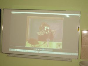 В 1-4-х классах были показаны презентации и обучающие мультфильмы
